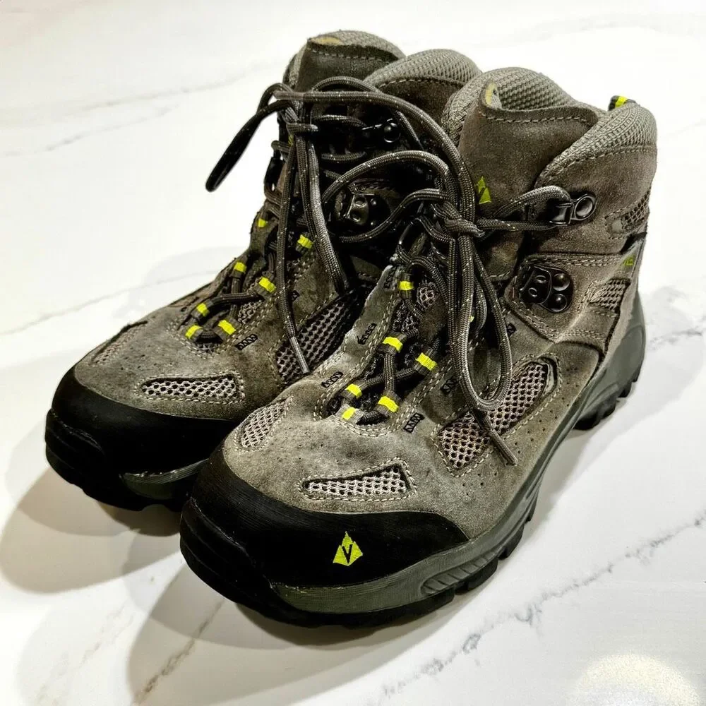 Vasque Breeze 2 Youth Hiking Boots. Gray. Size 6.